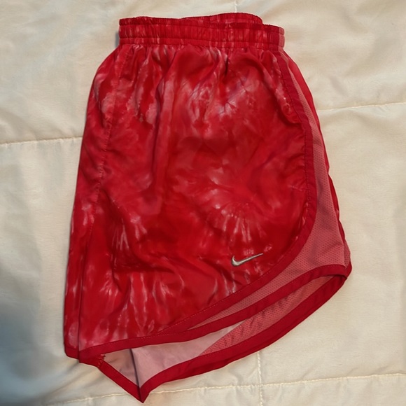 Nike Running Shorts with Drawstring - Picture 3 of 3